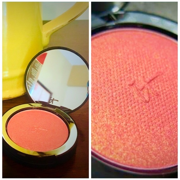 it cosmetics bye bye pores blush sweet cheeks